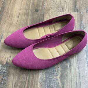 Women’s Fuchsia Flats